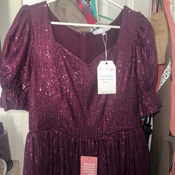 SOLD - Picture 4 of 5